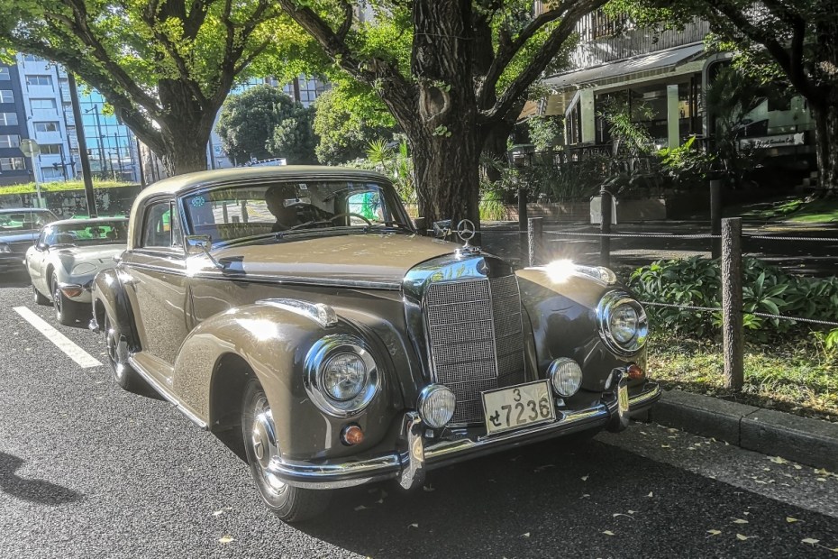 Mercedes-Benz 300 S (W188): pure elegantie