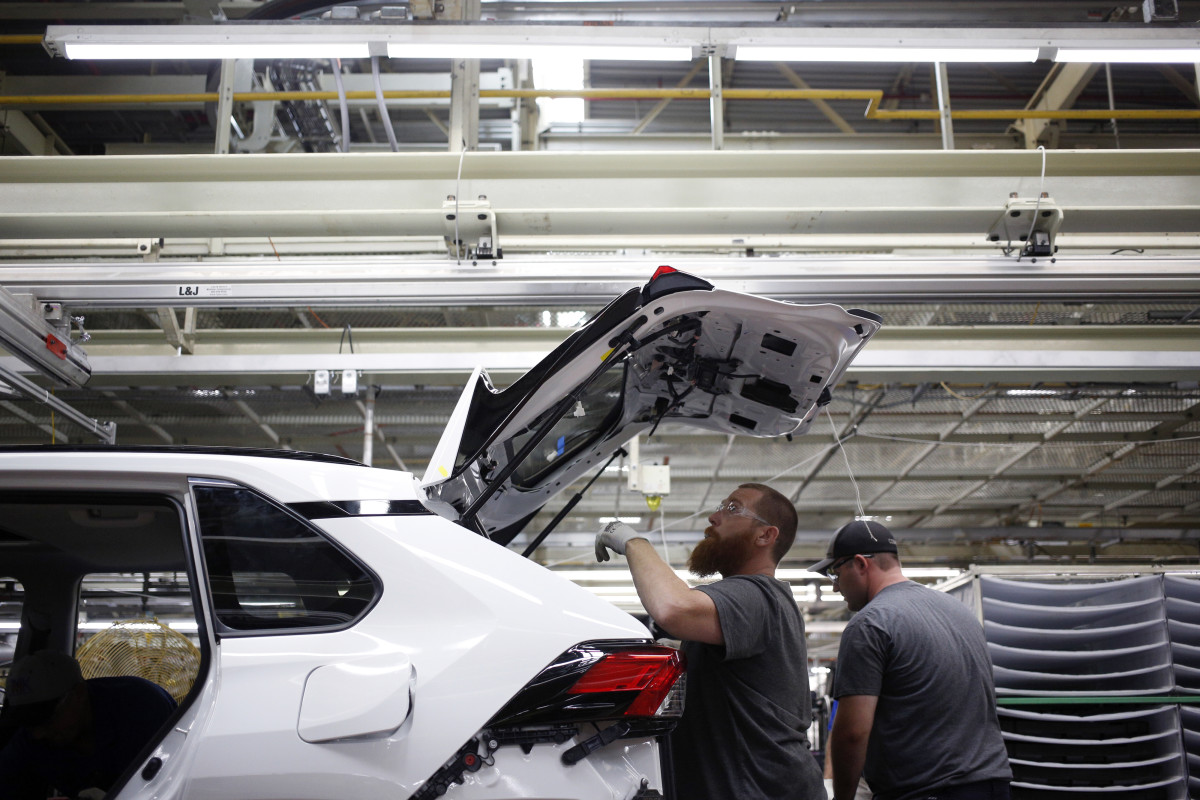 Toyota investeert massaal om zijn hybrides in de Verenigde Staten te stimuleren.