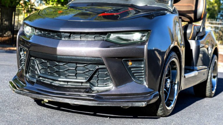 De Camaro gaat golfen met de Tee-ZL1.