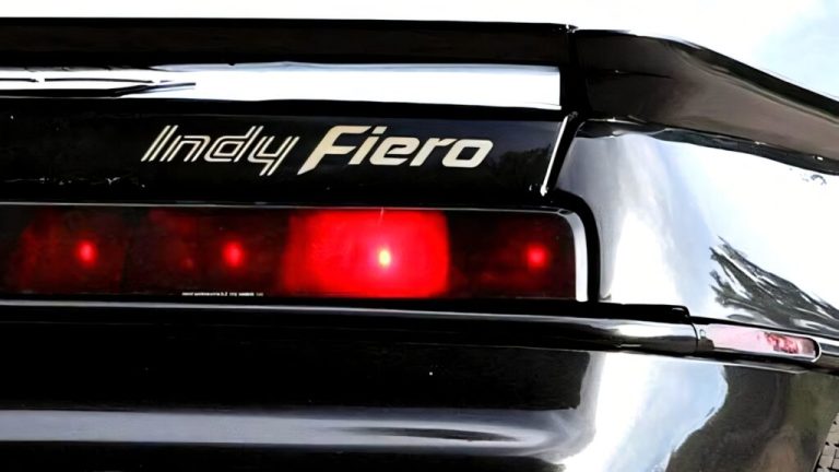 Pontiac Fiero : een mythe met V8-motor, de erfgenaam van een vergeten lege…