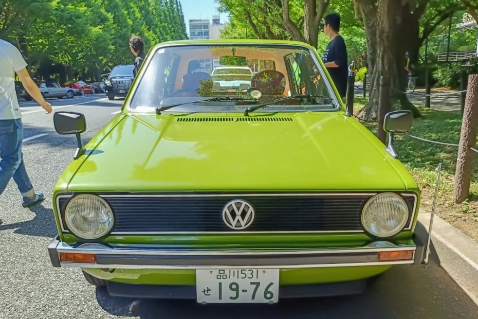 Volkswagen Golf LS 1976: een halve eeuw geschiedenis in pistachegroen