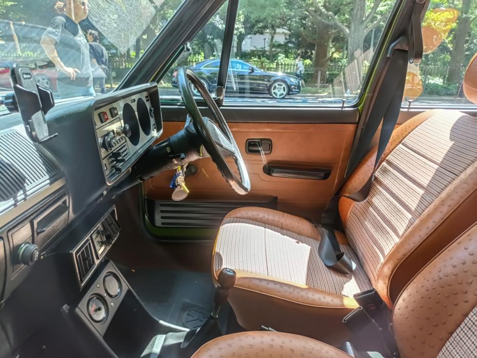 Volkswagen Golf LS 1976: een halve eeuw geschiedenis in pistachegroen