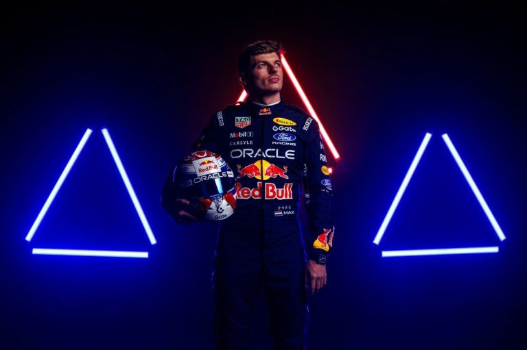 Max Verstappen onthult zijn 2026 helm met een gedurfde nieuw nummer