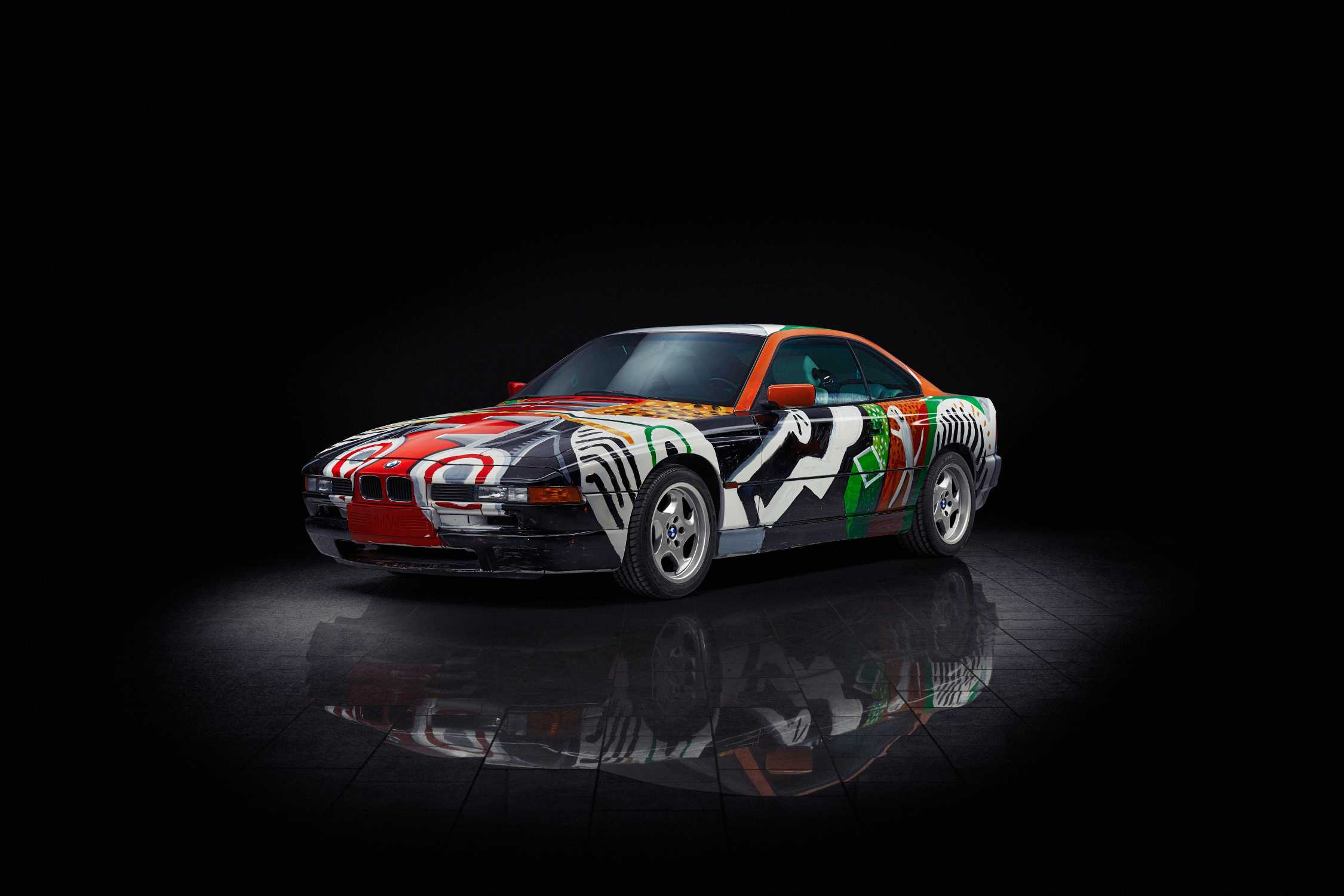 BMW presenteert David Hockneys Art Car op de Art Basel Qatar