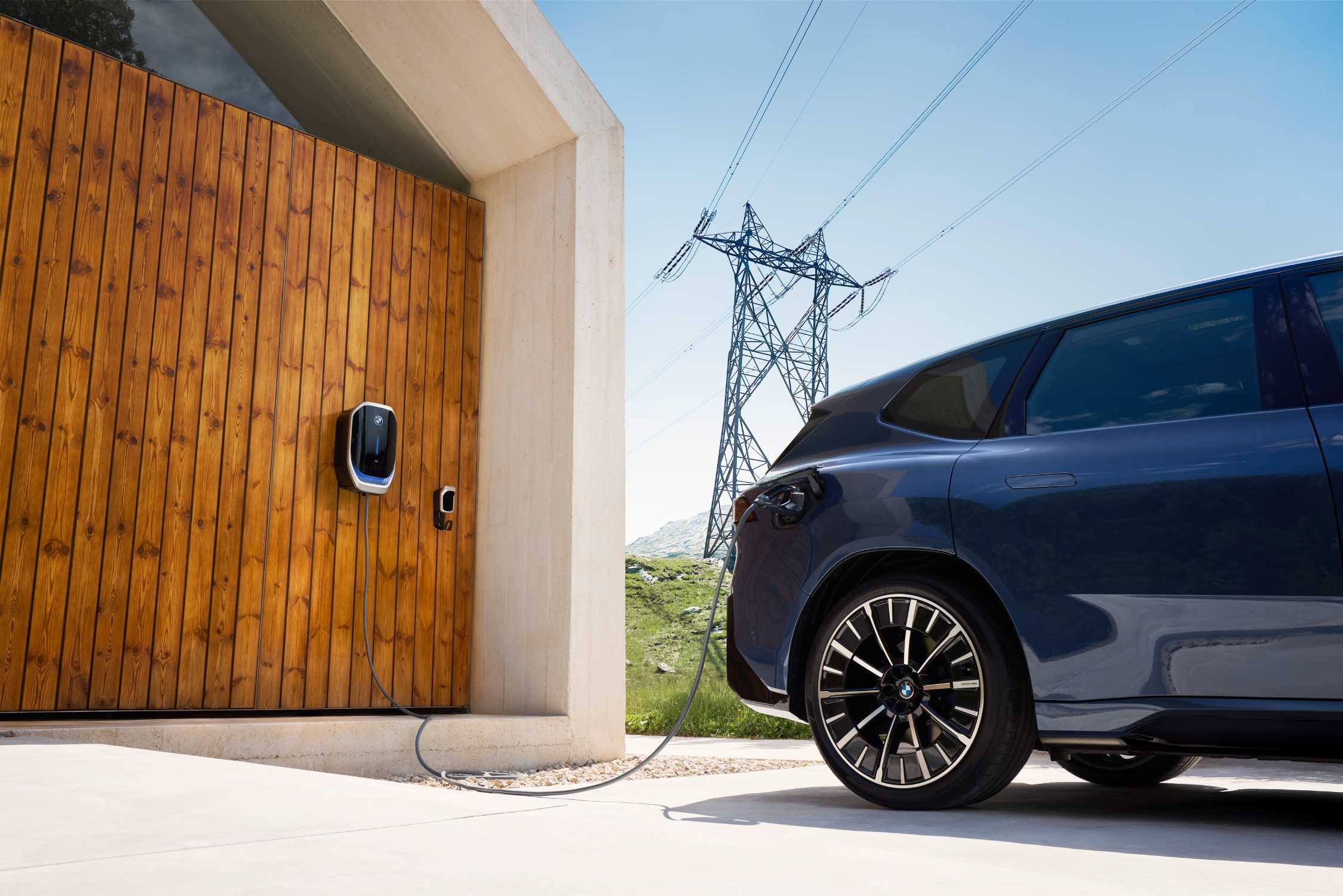 BMW en E.ON Lanceren Duitsland's Eerste Bidirectionele Vehicle-to-Grid Opl…