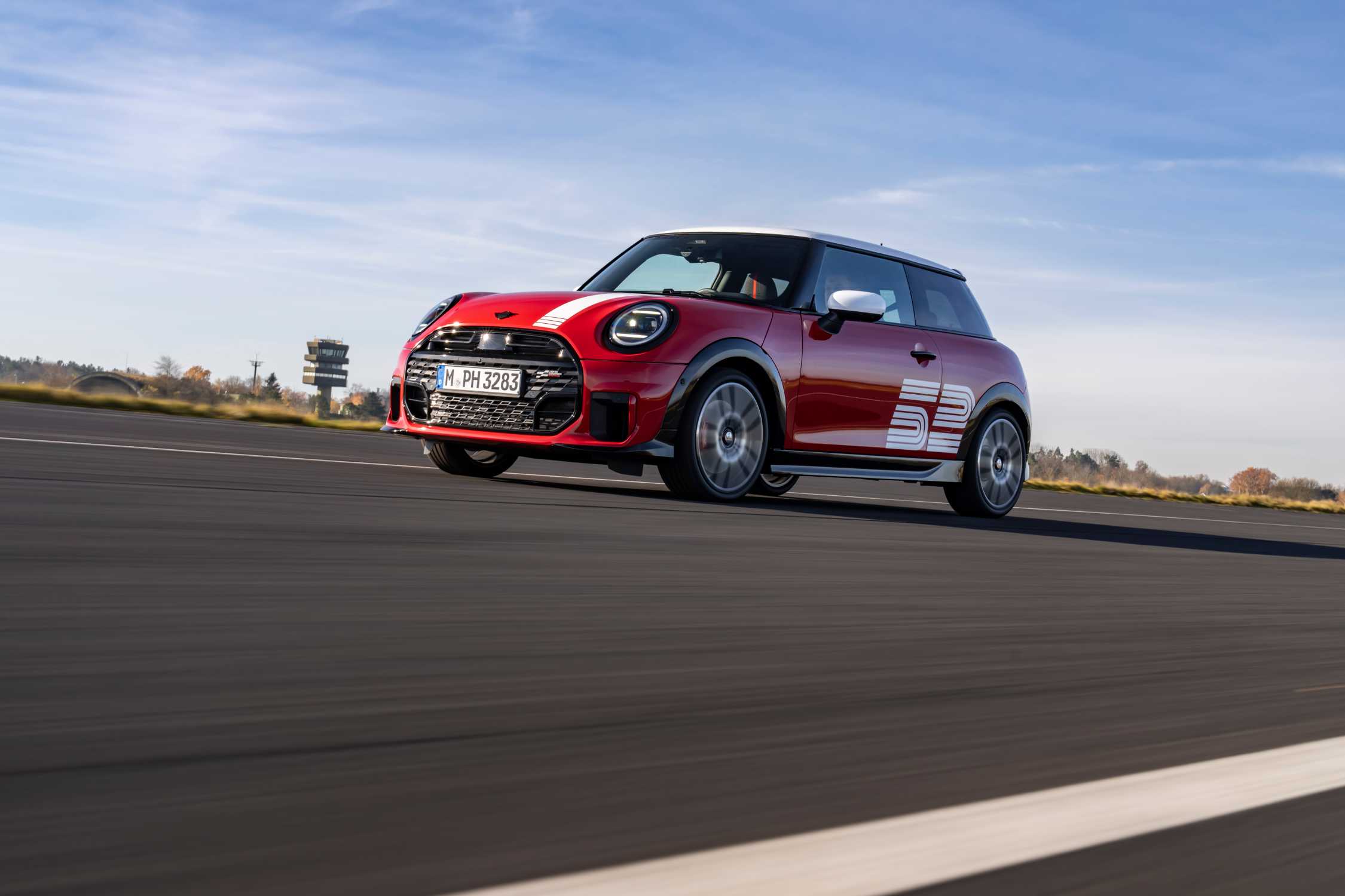 MINI 1965 Victory Edition: Een Eerbetoon aan een Rally-icoon met Moderne F…