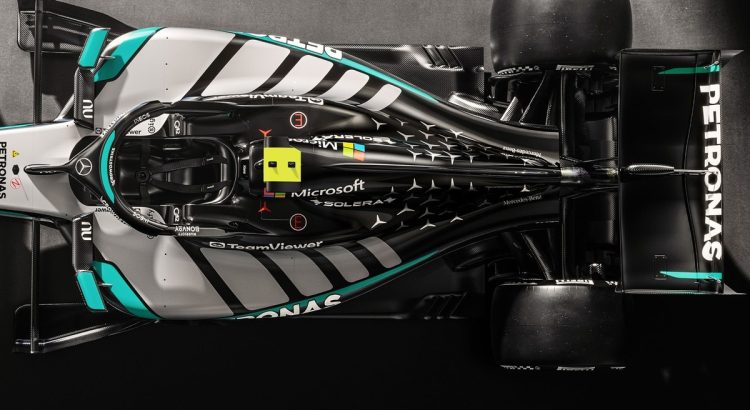 Mercedes en de Motorcontroverse: Toto Wolff Laat Zijn Klauwen Zien