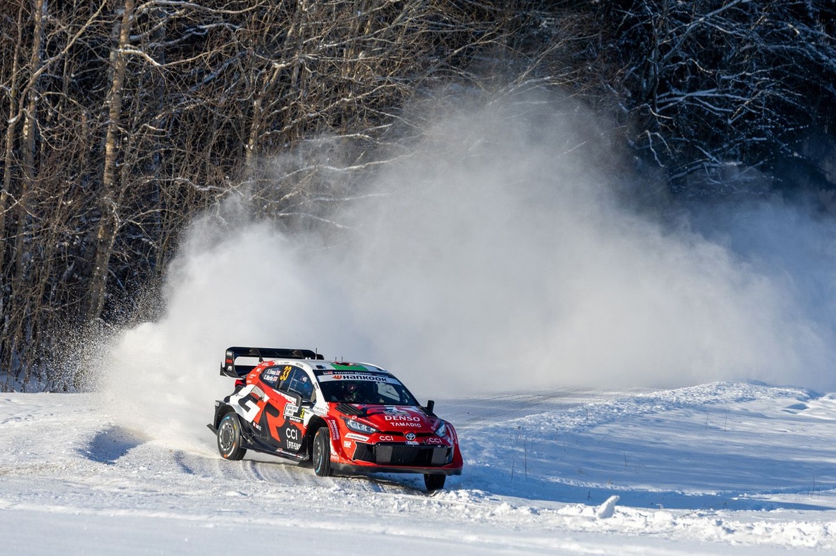 Rallye van Zweden: Elfyn Evans aan de leiding, Solberg ontsnapt aan de cat…
