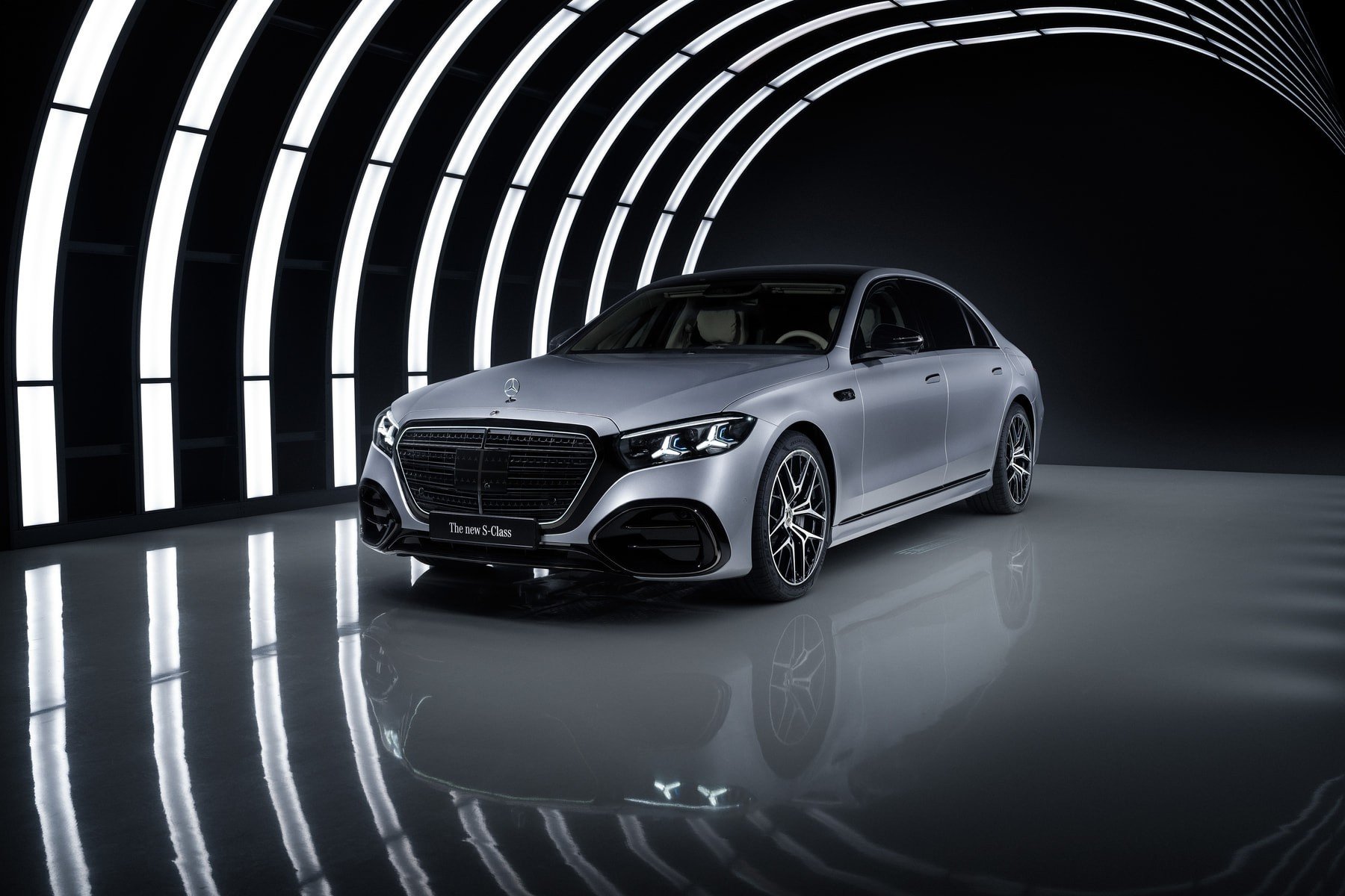 Mercedes Klasse S: een gedurfde keuze die de luxe van de auto-industrie re…