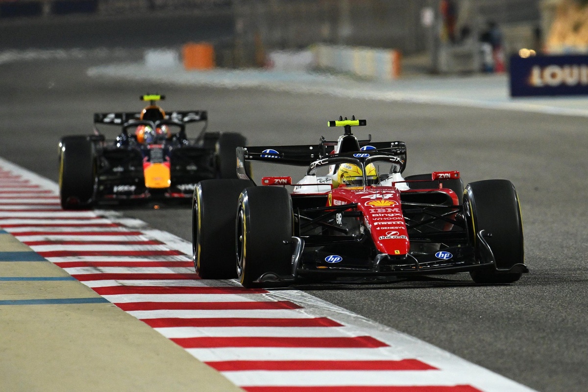 Proefritten van Bahrein 2026: Ferrari aan de top, Mercedes in overlevingsm…