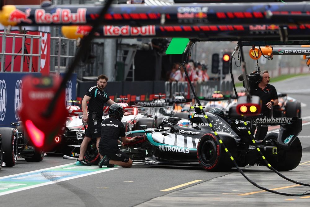 Incident in Melbourne: Mercedes onder vuur van de commissarissen