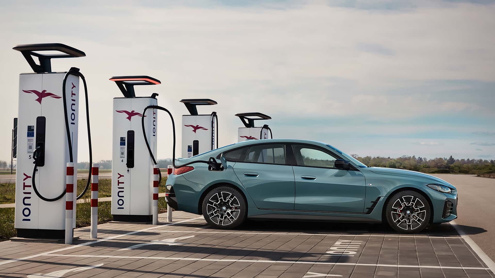 Autodesign: Wanneer esthetiek technologie verbergt