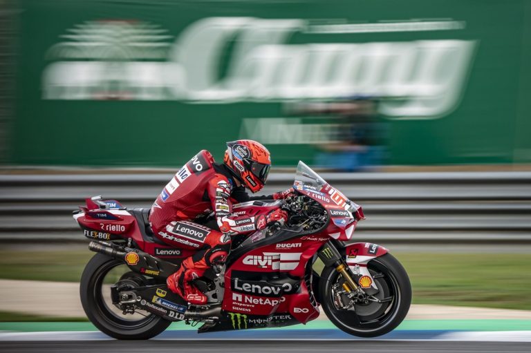 Michelin Staat Voor Uitdagingen in MotoGP: Een Keerpunt Vooruit