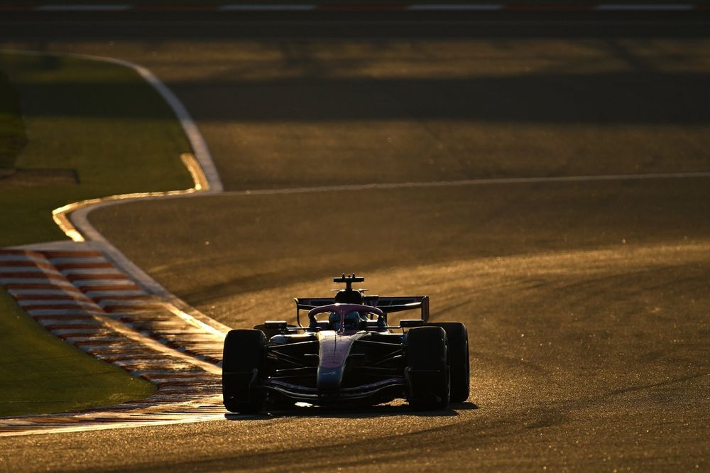 F1 in de storm: onvermijdelijke annulering van de Grote Prijzen in het Midden-Oosten
