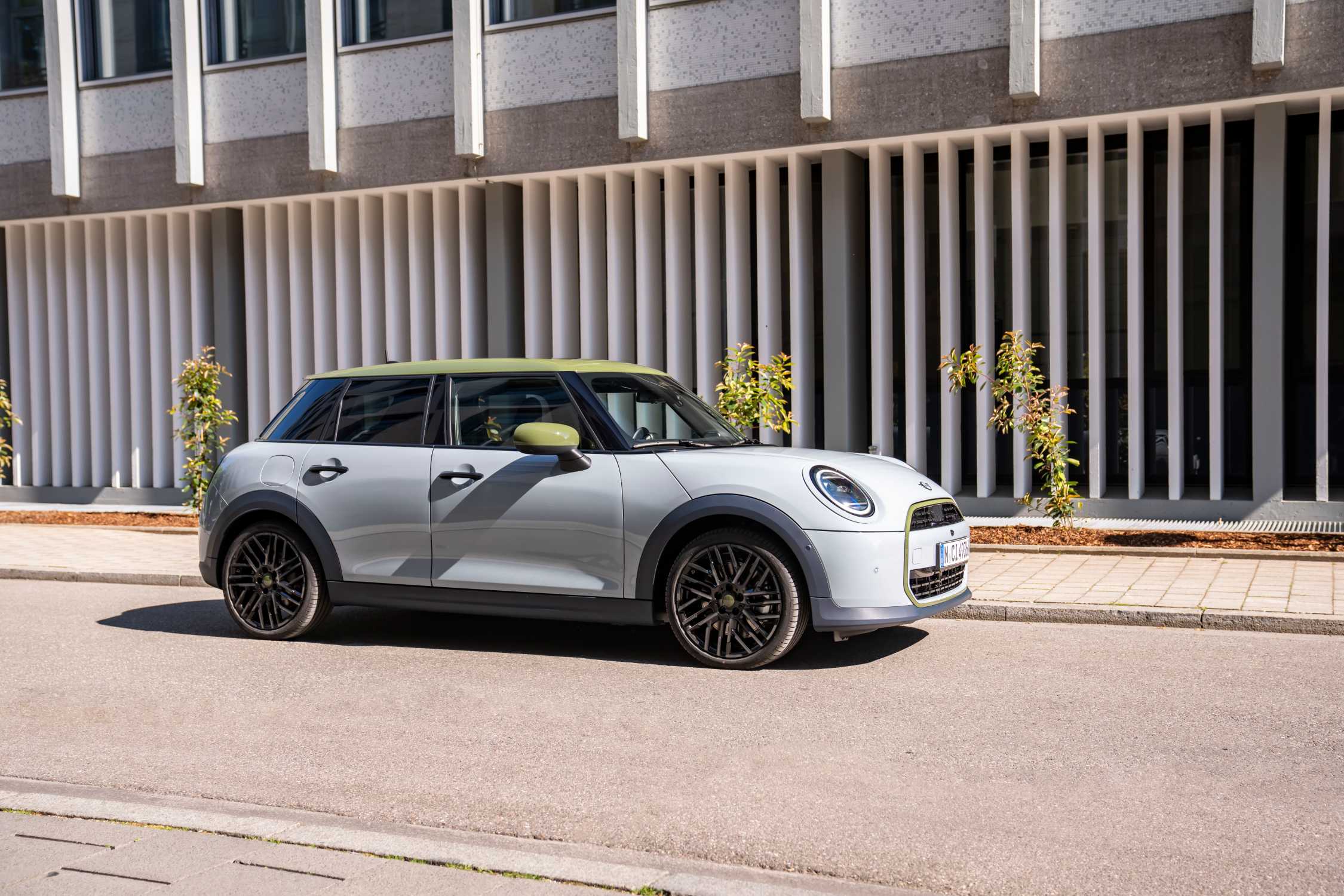 MINI Cooper krijgt unieke Britse twist van Paul Smith