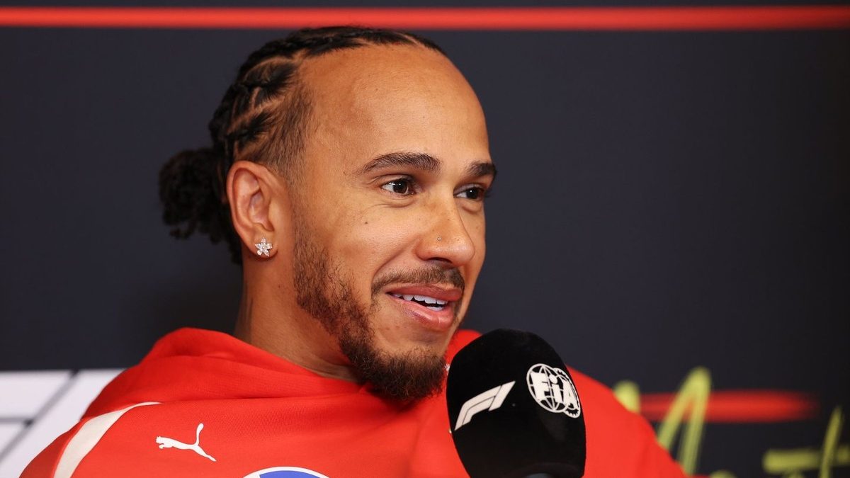 Hamilton haalt uit naar Jacques Villeneuve: 'Beter dan zijn zoon'