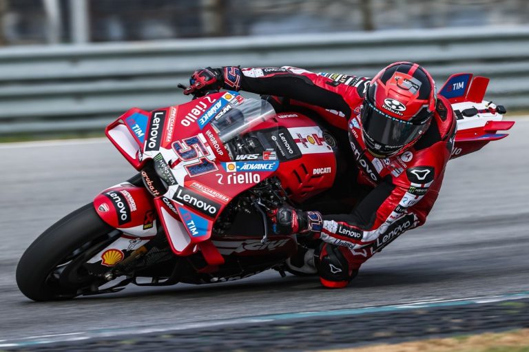MotoGP-fabrieken testen in Misano: Pirelli-banden en 850cc-prototypes op…