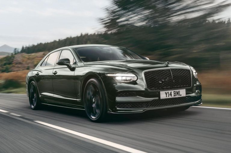 Bentley Flying Spur krijgt een frisse neus en krachtige S-versie