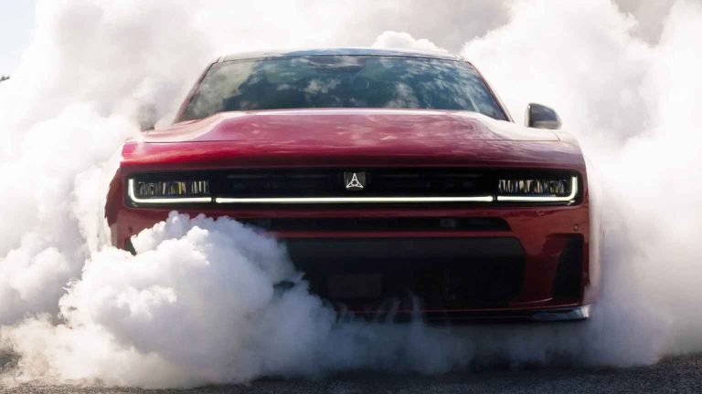Dodge Charger Hellcat: Keert de V8 in augustus terug met 777 pk?