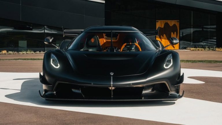 Eerste Koenigsegg Jesko Attack in Indiana: een zwarte duivel op wielen