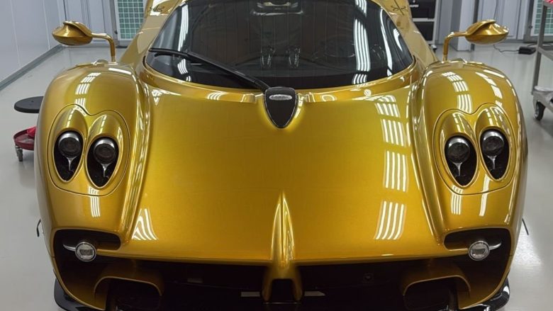 Pagani Utopia krijgt unieke lak met goud en maansteen