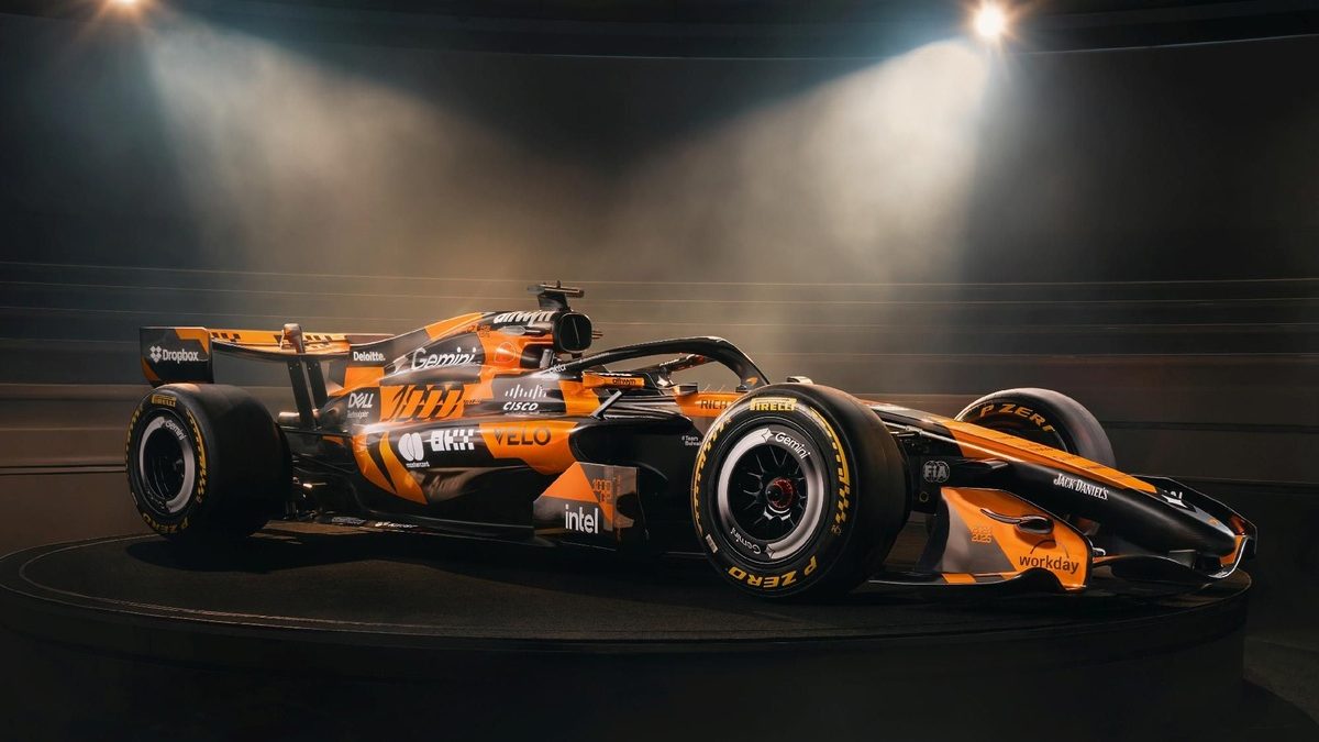 McLaren viert 1000e Grand Prix met speciale, historische race-uitvoering