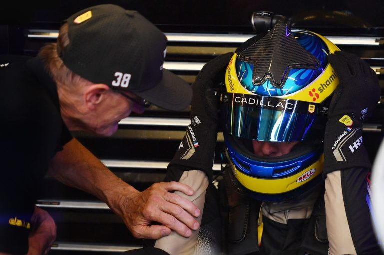 Bourdais ziet droom van Le Mans-zege uiteenspatten door klein defect